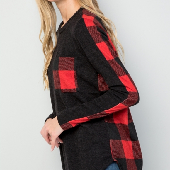 Red & Black Plaid Sweater - Picture 2 of 10